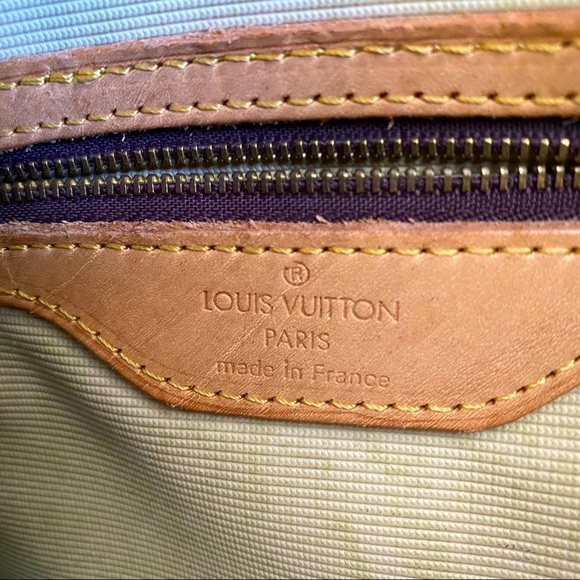 Louis Vuitton Tote - Picture 3 of 5